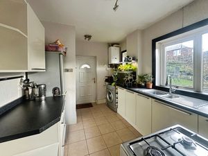 Kitchen- click for photo gallery